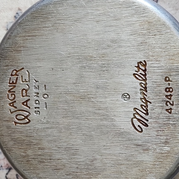 Vintage Wagner Ware #4248 Magnalite Round 5-Quart Cast Aluminum Dutch Oven w/Lid - Picture 7 of 11